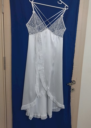 Beyaz İnce Askılı Midi Gecelik - Görsel 2