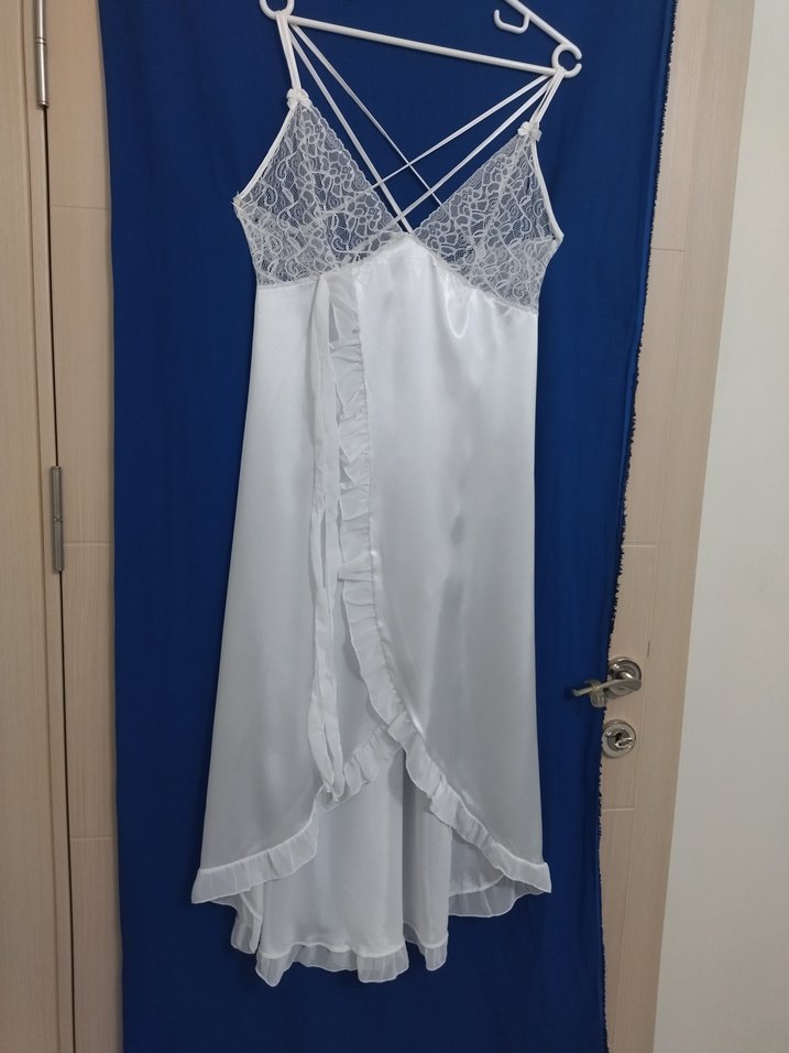 Beyaz İnce Askılı Midi Gecelik - Görsel 2