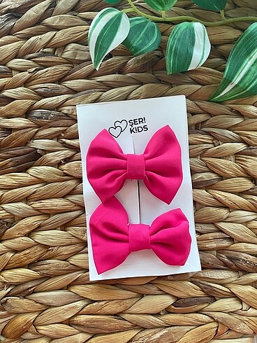 Pembe fiyonk toka