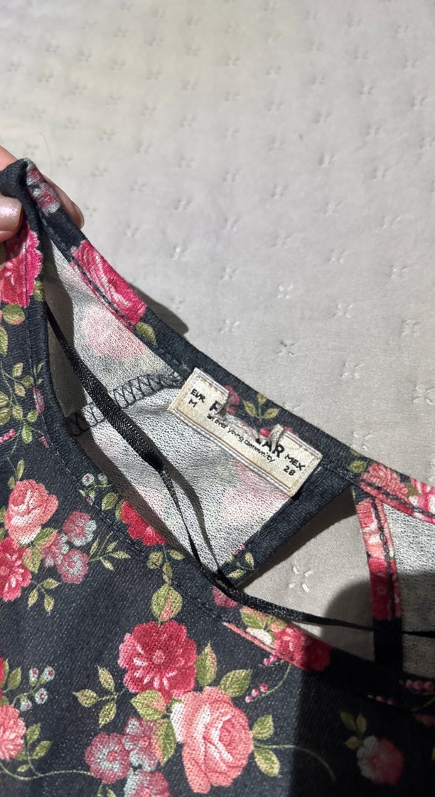 Kız Çocuk Gri Çiçekli Fırfırlı Bluz - Görsel 2