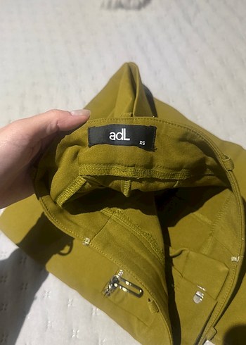 Sarı Kadın Midi Kumaş Pantolon - Görsel 2