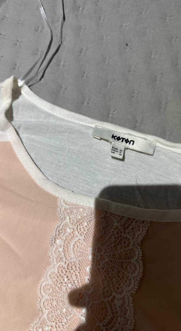 Dantel Detaylı Bej Kısa Kollu Bluz - Görsel 3