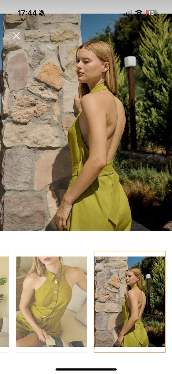 Sarı Düğmeli Kısa Kadın Tulum - Görsel 3