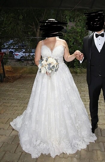 40 Beden Aysira Dantel Gelinlik + taç + duvak + tarlatan
