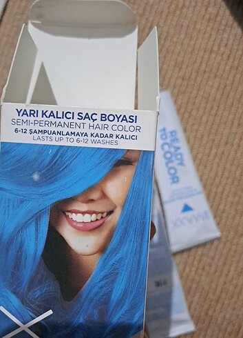 Saç boyası mavi renk