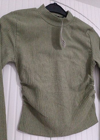 uzun kollu drapeli bluz - Görsel 2