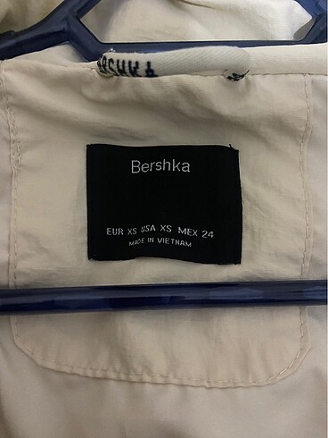 xs Beden bershka mont
