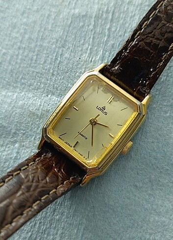 Beden altın Renk Lorus vintage pilli saat