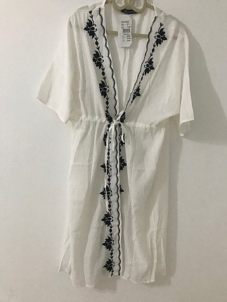 İster kimono ister sabahlık ister bikini üstüne giyilebilir 