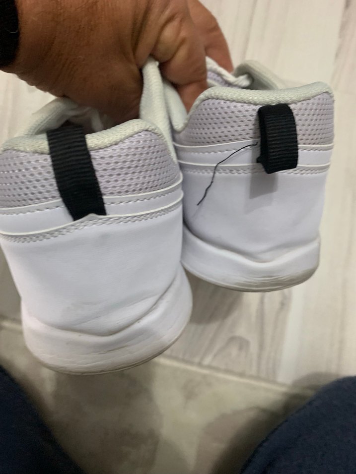 41 numara Adidas Beyaz-Siyah Spor Ayakkabı — görsel 4/5