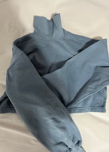 Boğazlı Crop Sweat