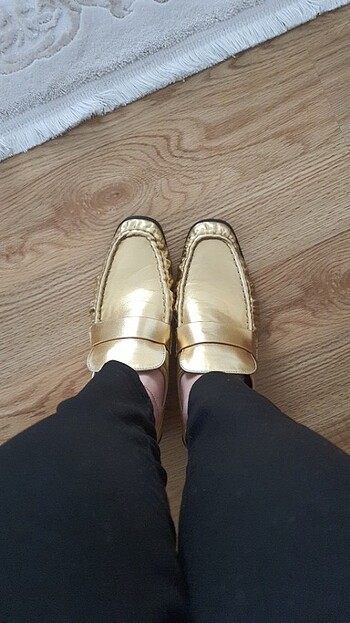 Gold rengi loafer 