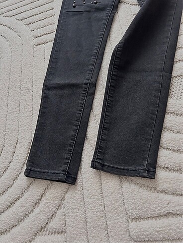 38 Beden Boncuk Detay Skınny Jeans