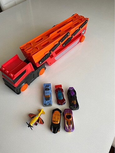  Beden Hot wheels mega tır