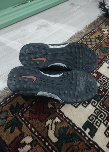 42.5 Beden Efsane Nike Total 90 halı saha ayakkabısı