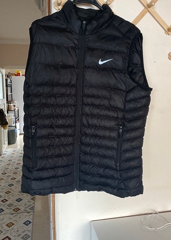 Nike Siyah Sisme Yelek