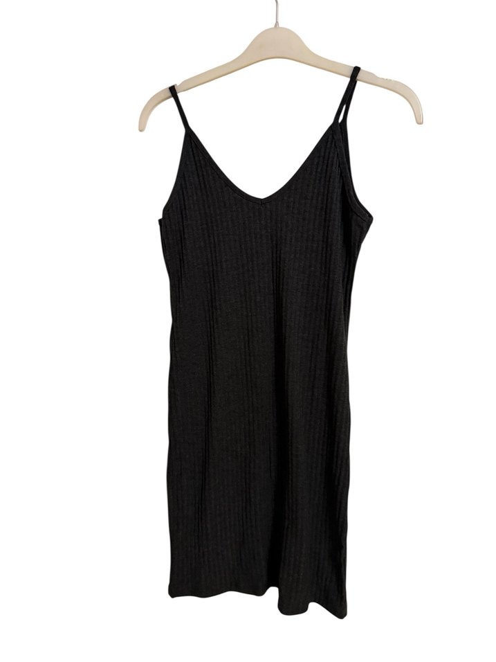 Gri Nakışlı İnce Askılı kısa Elbise - Görsel 3