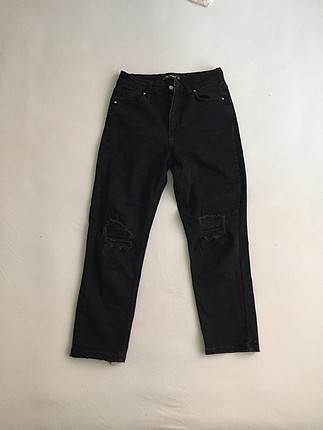 Markasız Ürün Dizlerinden yamalı mom jean