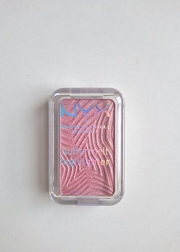 NYX NYX buttermelt highlighter u butta werk frosty pink