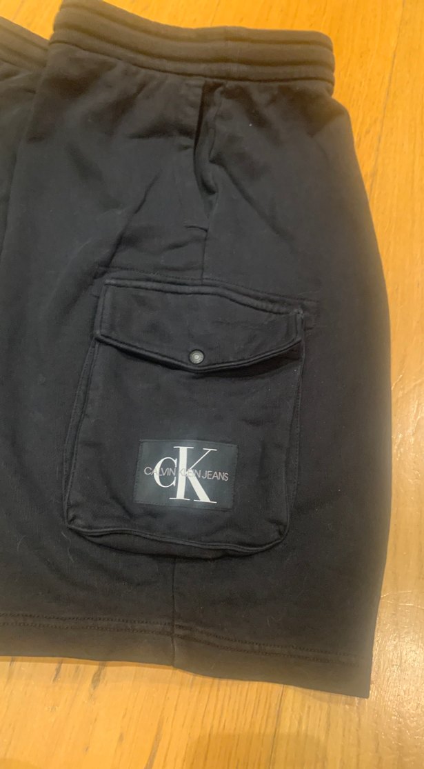 Calvin Klein Jeans Siyah Rahat Şort — görsel 4/4