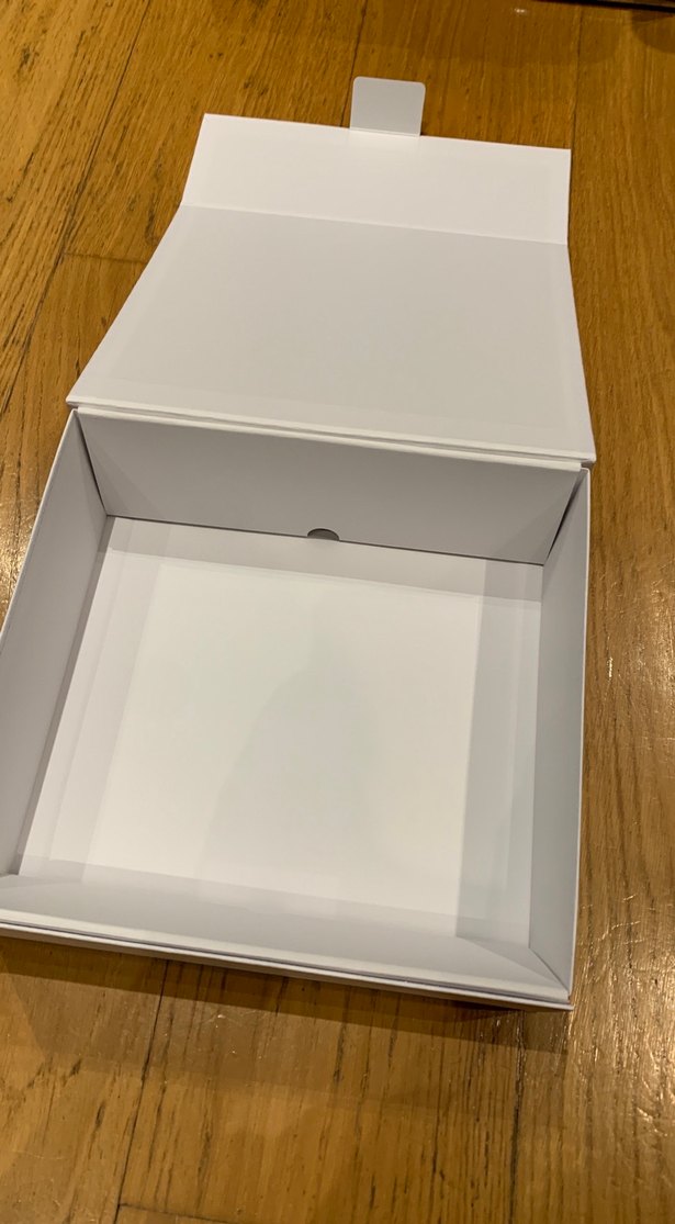 Dior Beyaz Altın Detaylı Şık Kutu — görsel 4/6