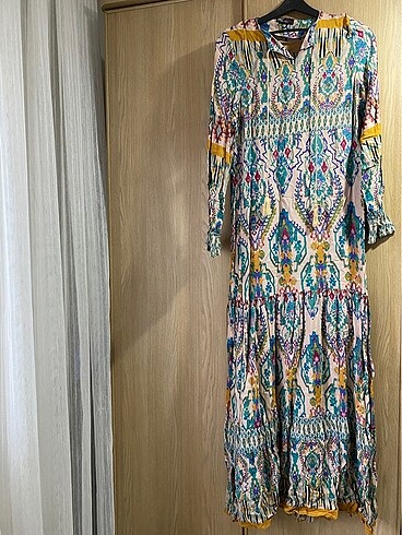 Zara Tesettür otantik renkli elbise