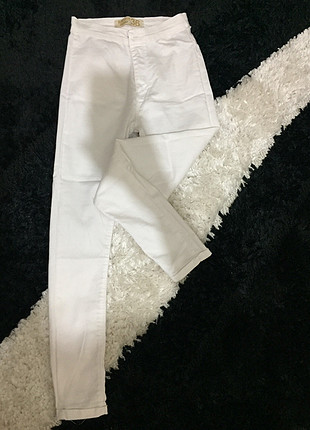 Beyaz skinny pantolon