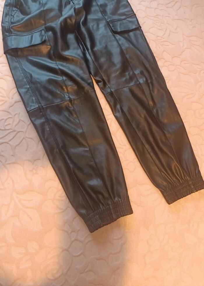 BERSHKA DERİ PANTOLON M BEDEN - Görsel 2