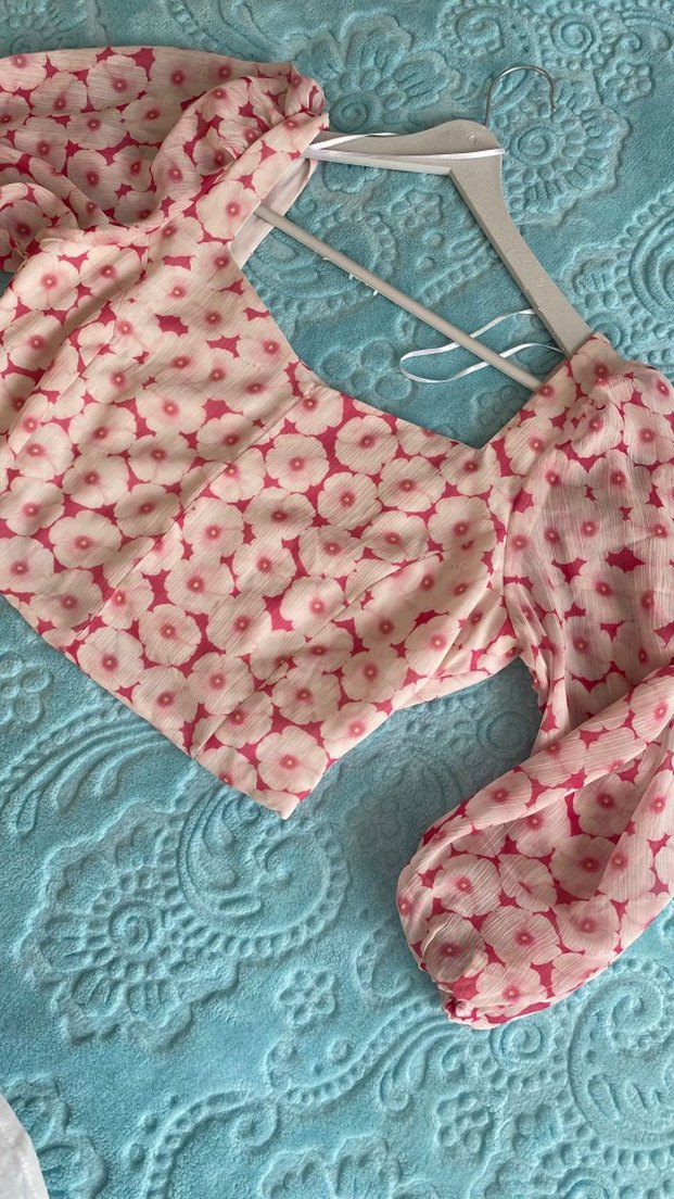 LCW Pembe Desenli Kısa Bluz crop - Görsel 2