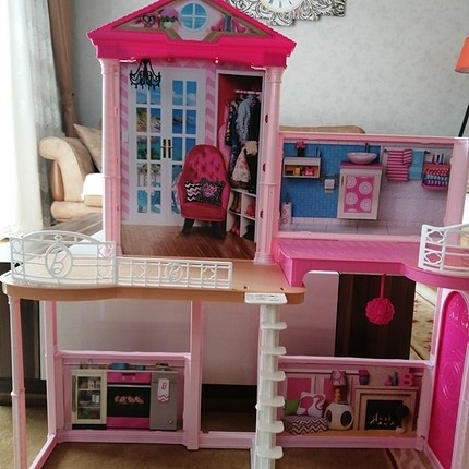 barbie evi