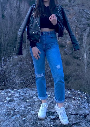 Trendyol & Milla Mavi Yikamali Rahat Kesim Jean
