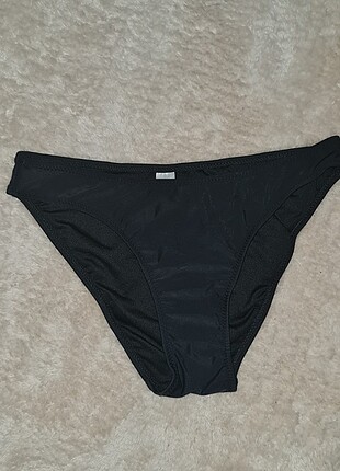 Siyah bikini alti