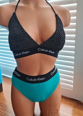 Siyah yesil bikini takımı 