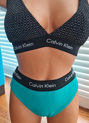 36 Beden Siyah yesil bikini takımı 