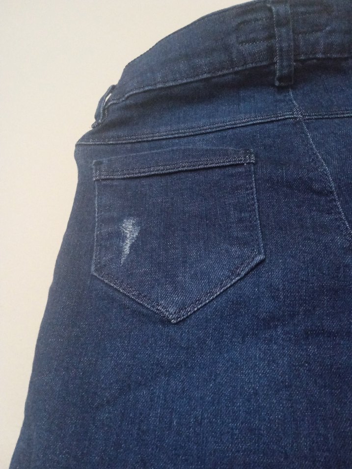 Koyu Mavi Dar Paça Yıkamalı Denim Jean — görsel 7/9