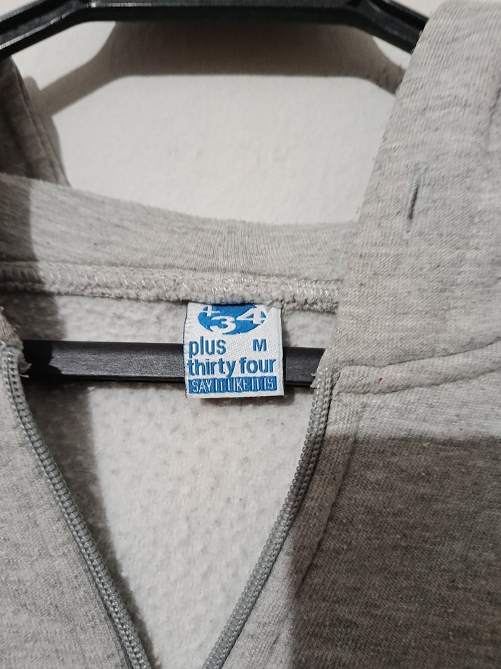 Gri Kapüşonlu Fermuarlı Sweatshirt — görsel 3/8