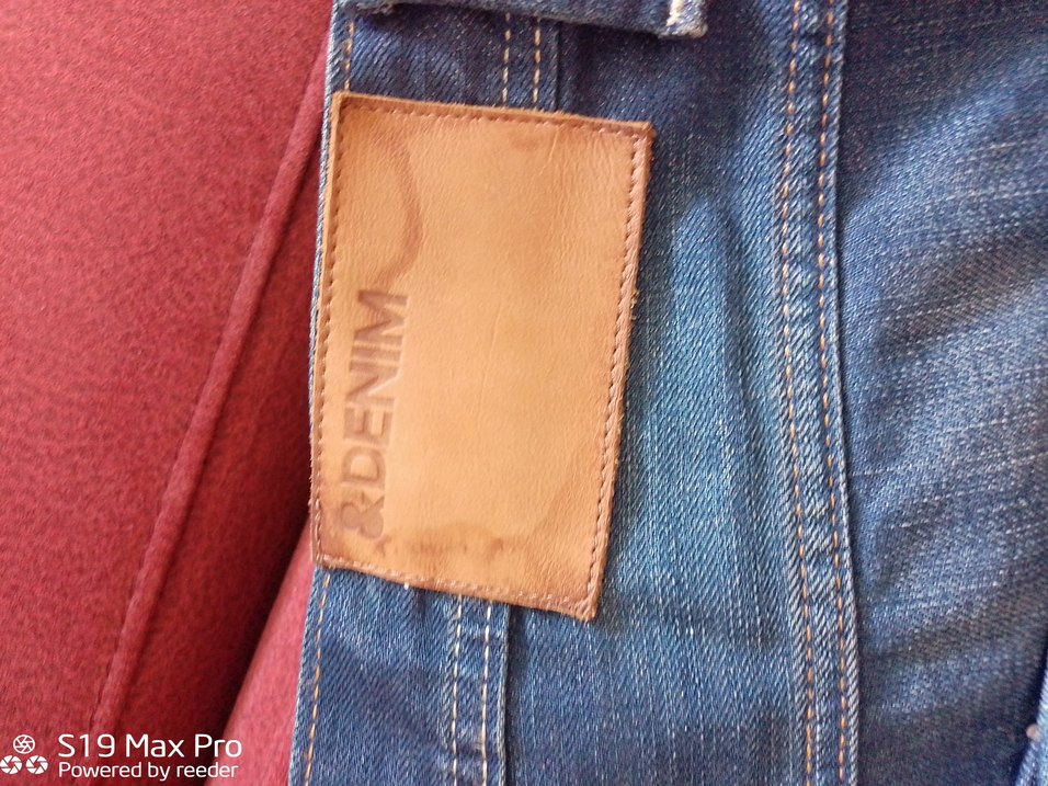 Mavi Yıkamalı Denim Bermuda Şort — görsel 2/7