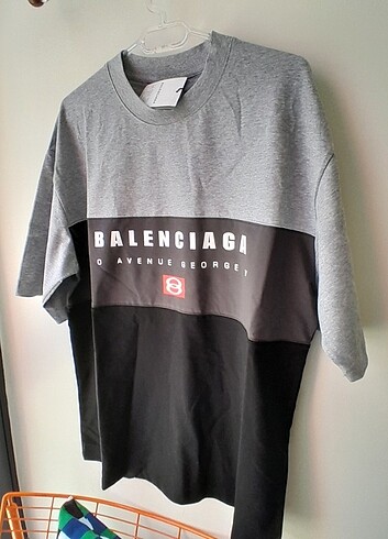 BALENCİAGA TİŞÖRT - Görsel 3