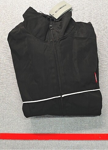 BALENCİAGA  - Görsel 3