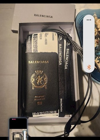 Balenciaga Altın Baskılı Fermuarlı Erkek Kartlık - Görsel 2