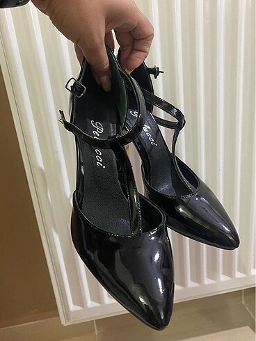Siyah stiletto