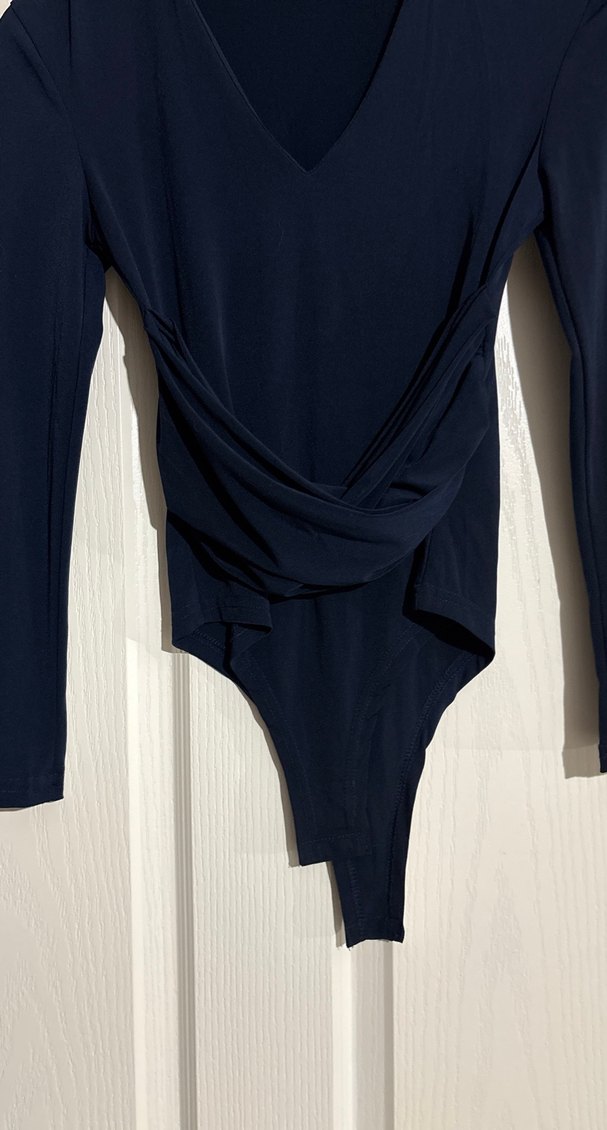 Siyah Drapeli V Yaka Kadın Bluz - Görsel 3