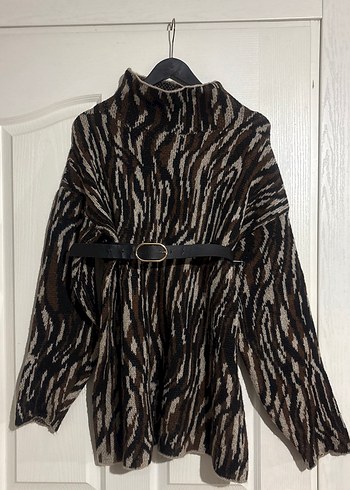 Kahverengi Zebra Desenli Boğazlı Kazak - Görsel 4