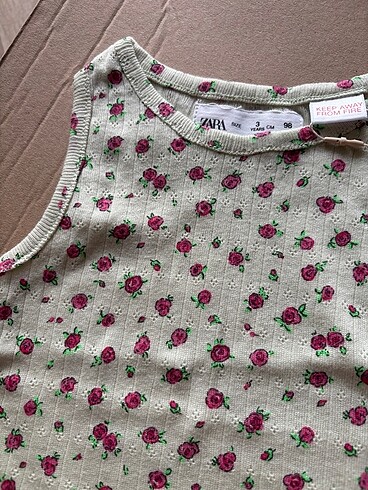 24-36 Ay Beden Zara 3 yaş etiketli kolsuz sweat