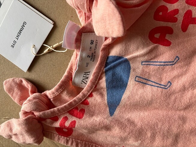 24-36 Ay Beden çeşitli Renk Zara 2 yaş etiketli kolsuz