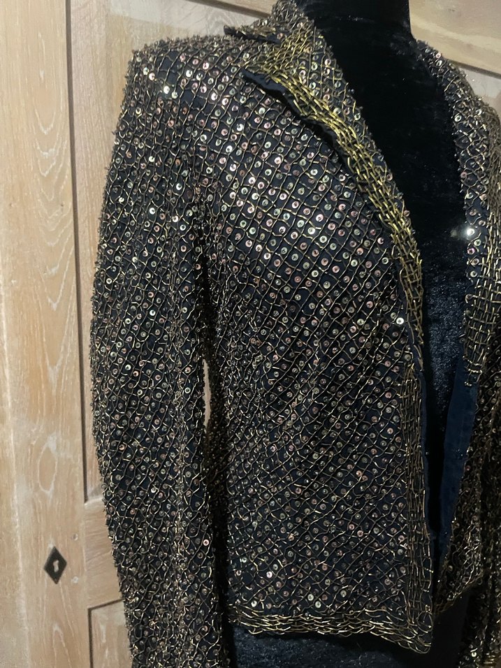 Boncuk İşlemeli Siyah Kadın Ceket - Görsel 3