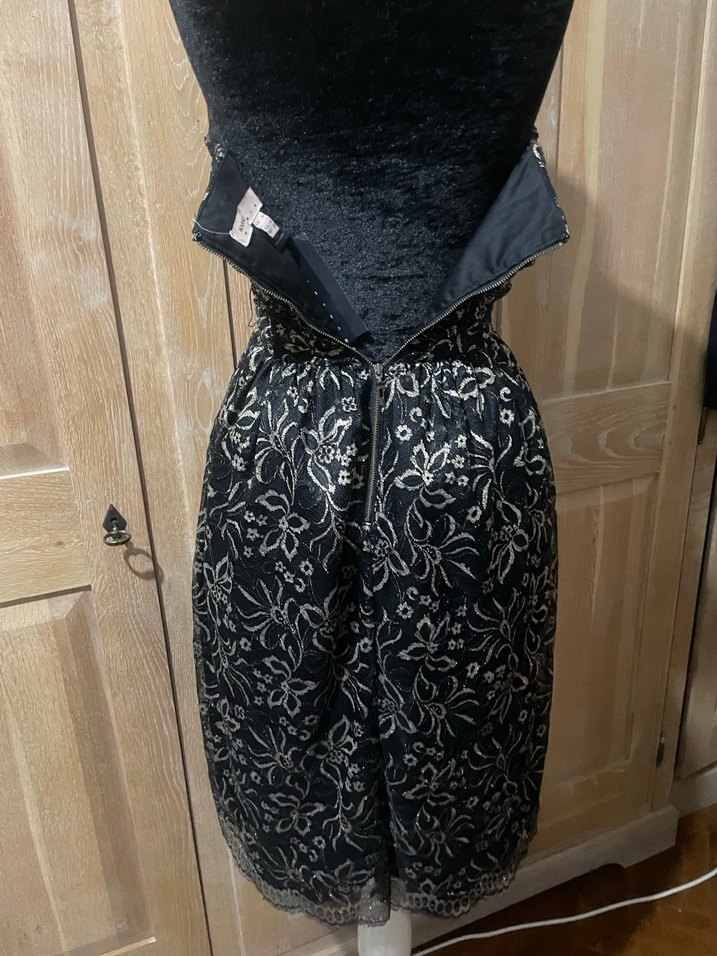 Siyah Nakışlı Dantelli Midi Straplez Elbise - Görsel 4