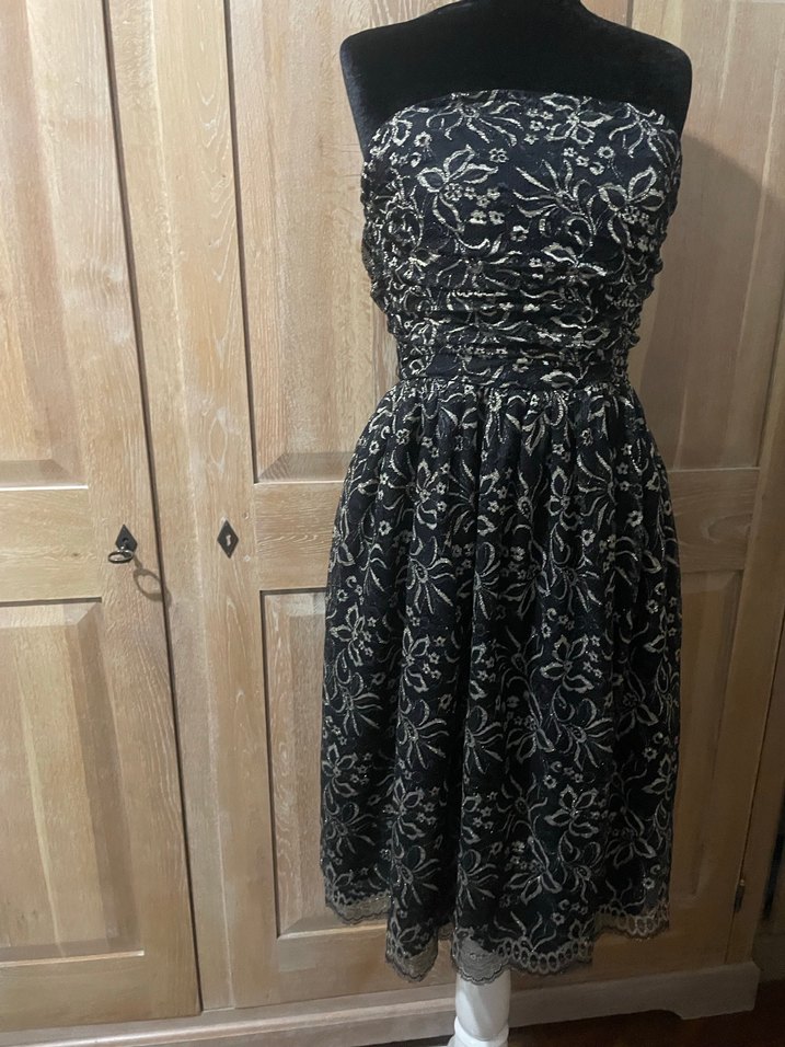 Siyah Nakışlı Dantelli Midi Straplez Elbise - Görsel 2