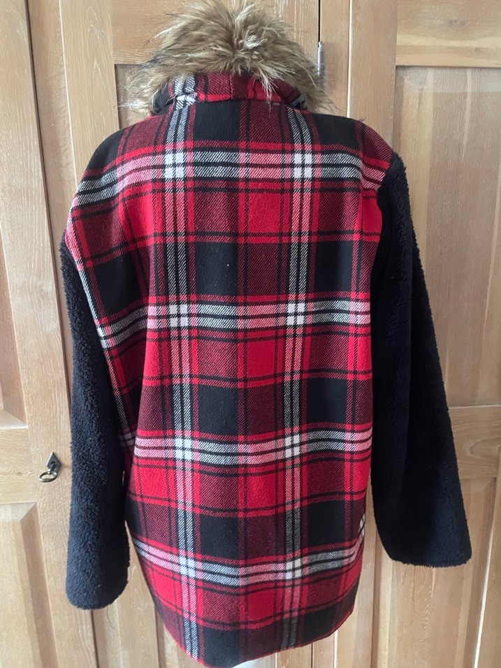 Kürk Detaylı Ekose Desenli Midi Kadın Kaban - Görsel 2