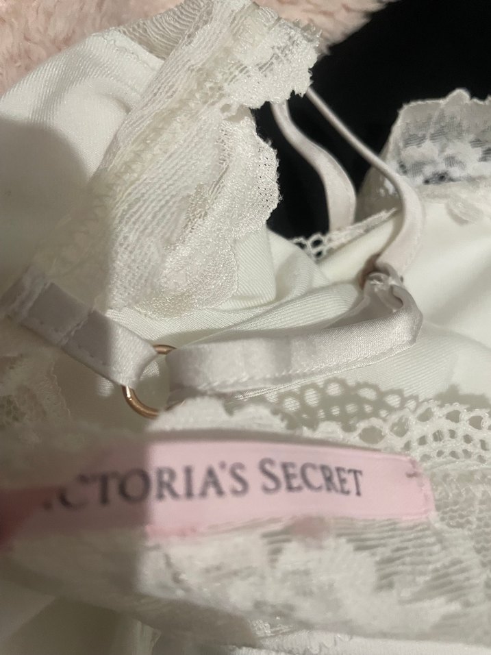 Dantel Detaylı Beyaz Straplez Bustiyer - Görsel 5